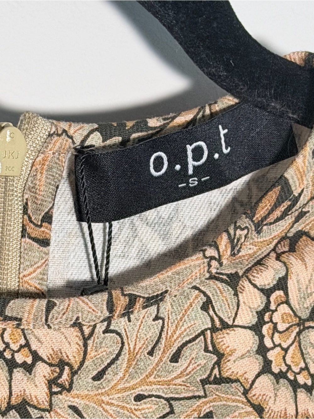 O.P.T. Floral Print Ruffle Sleeve Maxi Dress in Beige 100% Cotton S - Picture 2 of 8